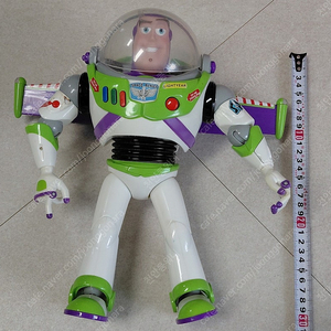 토이스토리 버즈 라이트 이어, 액션 피규어