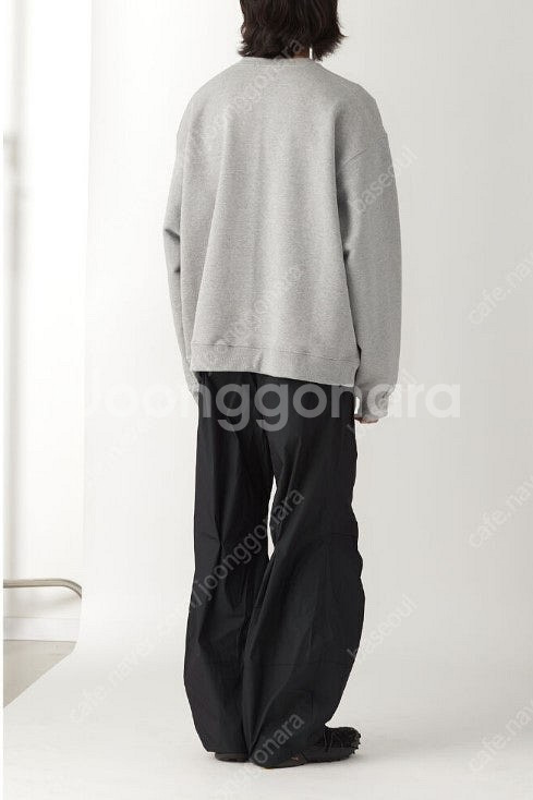 해칭룸 Wide Crop SweatShirt Melan...--2