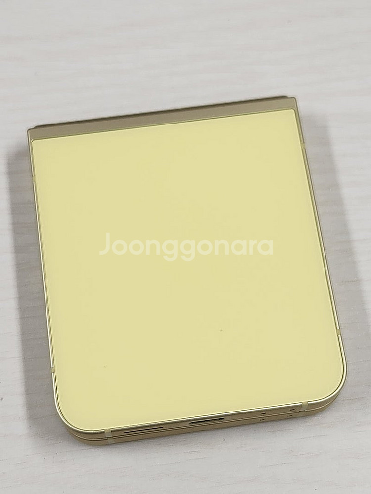 갤럭시Z플립6 옐로우 256용량 미파손 무잔상새상품컨디션 초S급 선물용 추천 52만 판매해요--2