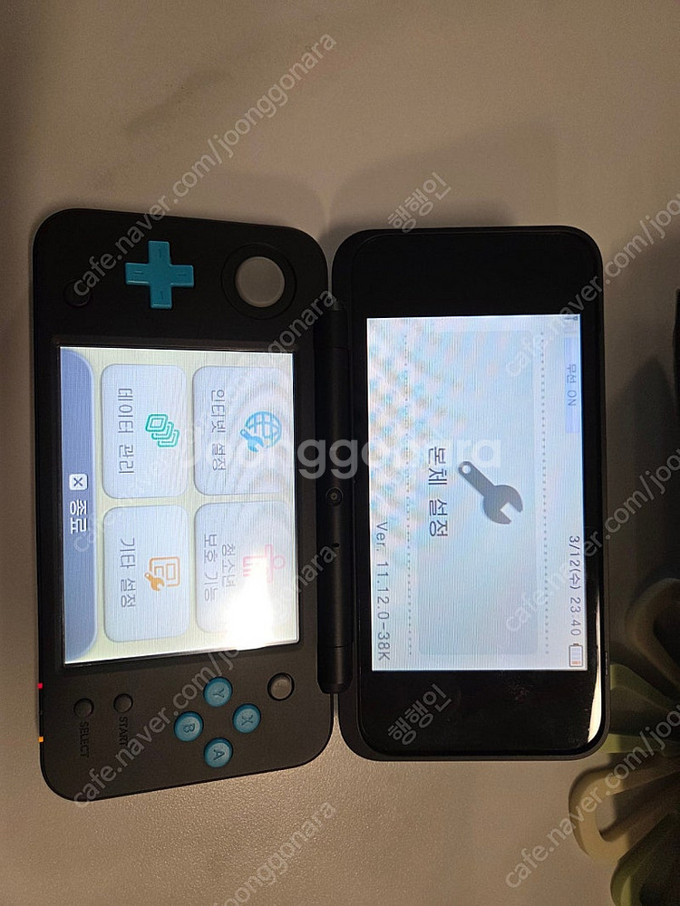 닌텐도 뉴 2DS XL 블랙 터콰이즈 팝니다.--2
