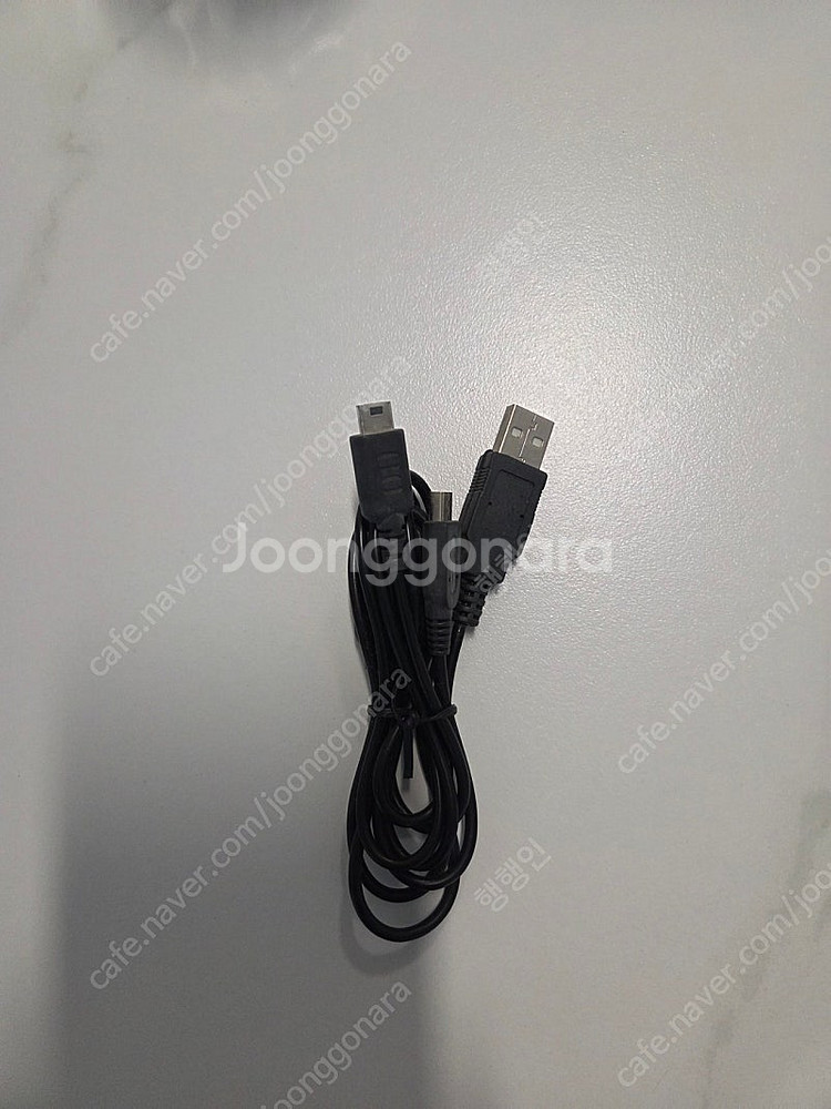 닌텐도 뉴 2DS XL 블랙 터콰이즈 팝니다.--3