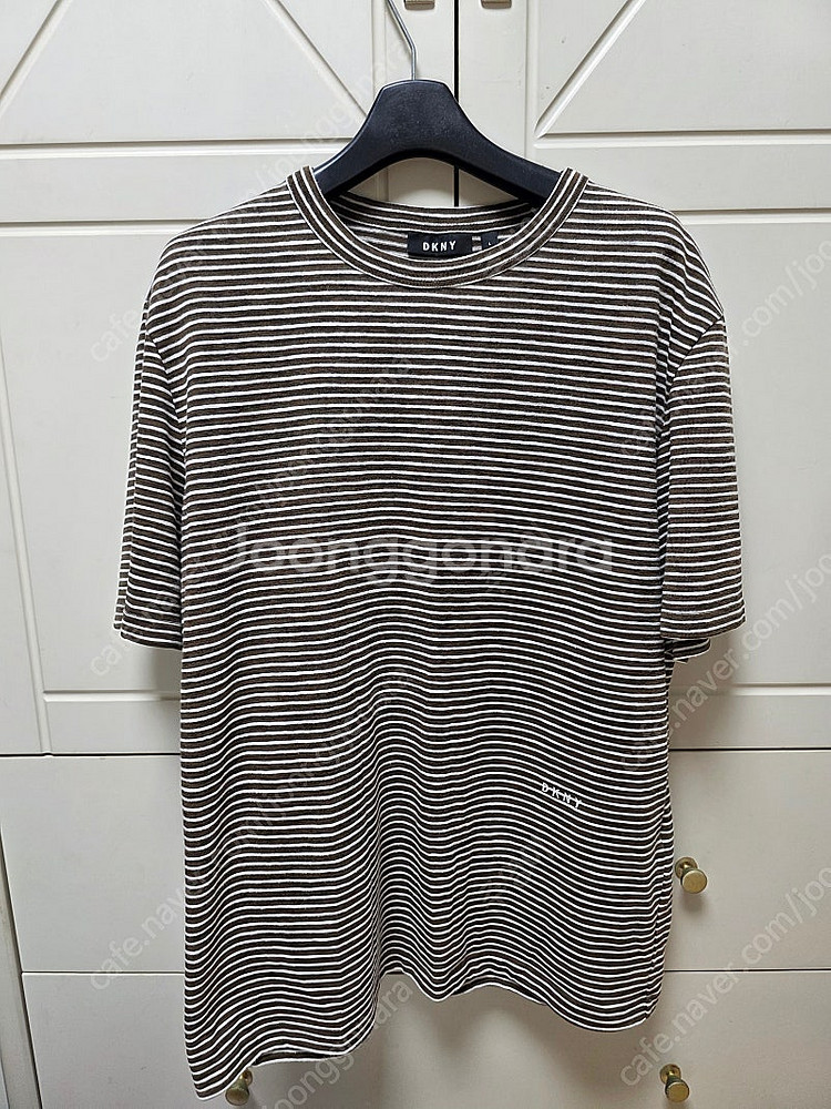 DKNY 반팔티셔츠 L 사이즈 판매--0