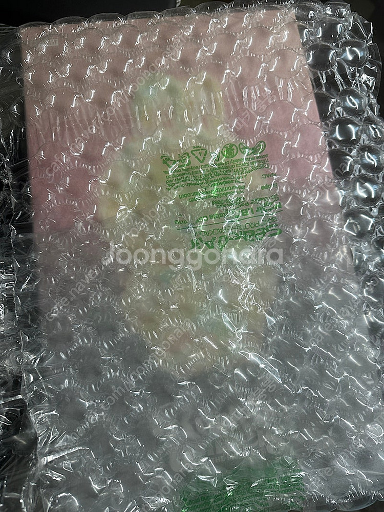 팝마트 라부부 하이라이트 락 더 유니버스 인형--1