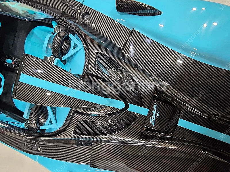 1:18 다이캐스트 Zonda UNO--6