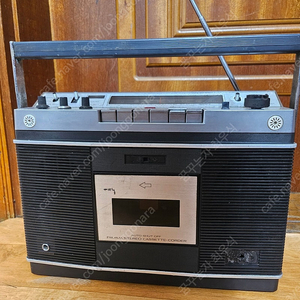 소니 FM/AM 스테레오 카세트 레코더 CF-550A(부품용)가격조정
