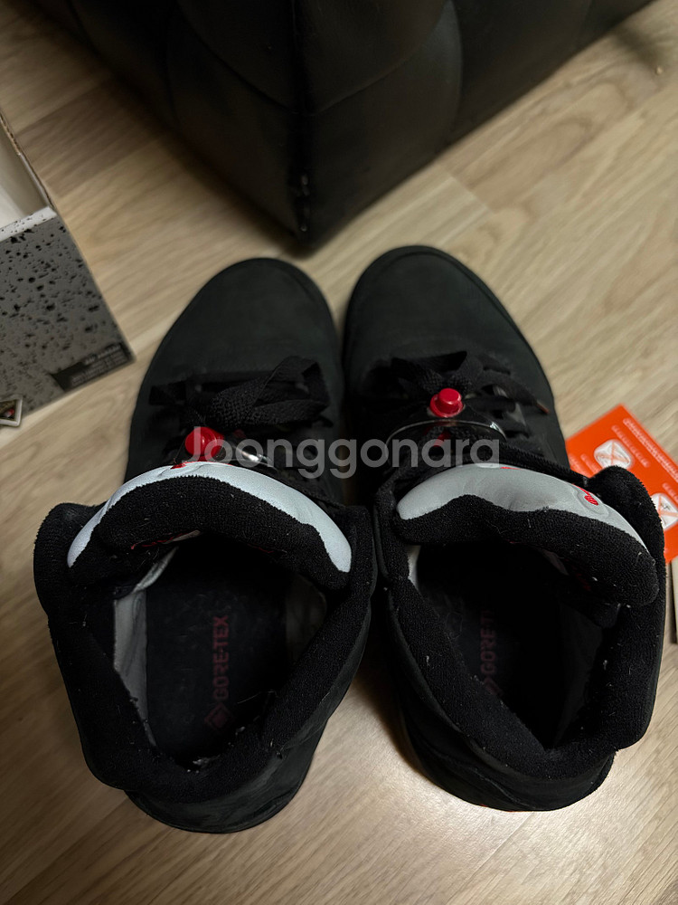 조던5 오프 느와르 고어텍스 W270--3