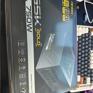Antec GSK 750W 80PLUS골드 판매합니다