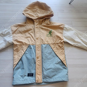 3만원)캉골 유아 바람막이 경량패딩 120 사이즈