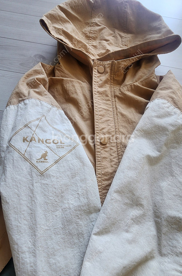 3만원)캉골 유아 바람막이 경량패딩 120 사이즈--4