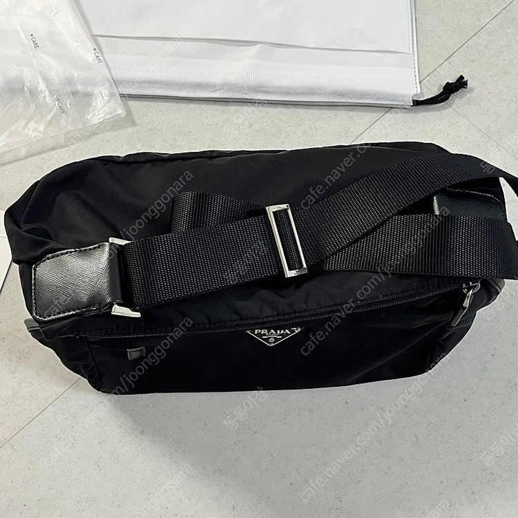 [M/미디움/미듐] 프라다 리나일론 바이커백 크로스백 2vh994 블랙--2