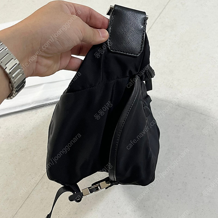 [M/미디움/미듐] 프라다 리나일론 바이커백 크로스백 2vh994 블랙--3