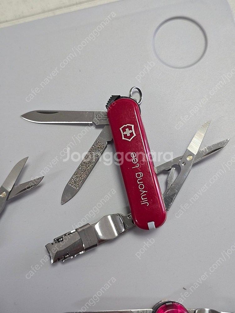 빅토리녹스 또는 웽거 손톱깎이 멀티툴 1개 가격 중고 착불--2