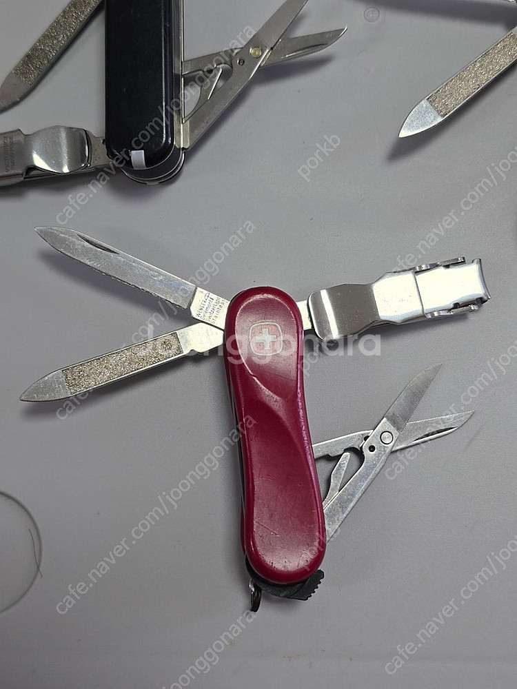 빅토리녹스 또는 웽거 손톱깎이 멀티툴 1개 가격 중고 착불--5