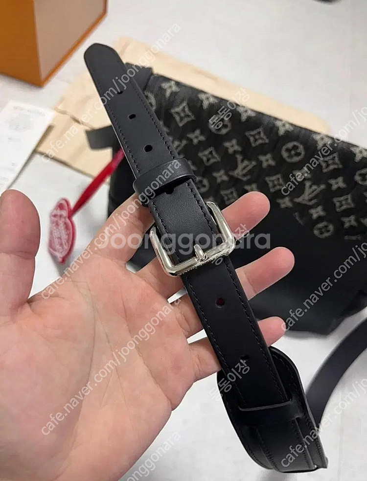 루이비통 X 니고 도쿄 한정판 베사체 블랙 모노그램 데님 크로스 겸 숄더 메신저백(M45971)--2