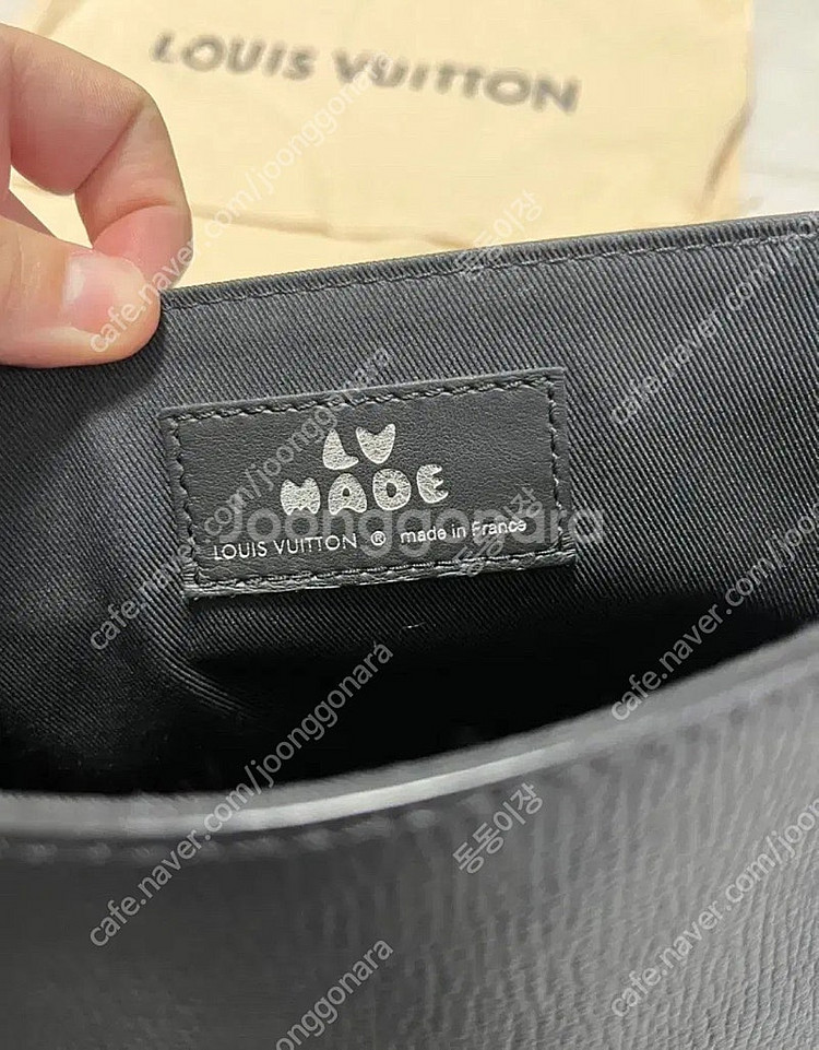 루이비통 X 니고 도쿄 한정판 베사체 블랙 모노그램 데님 크로스 겸 숄더 메신저백(M45971)--5