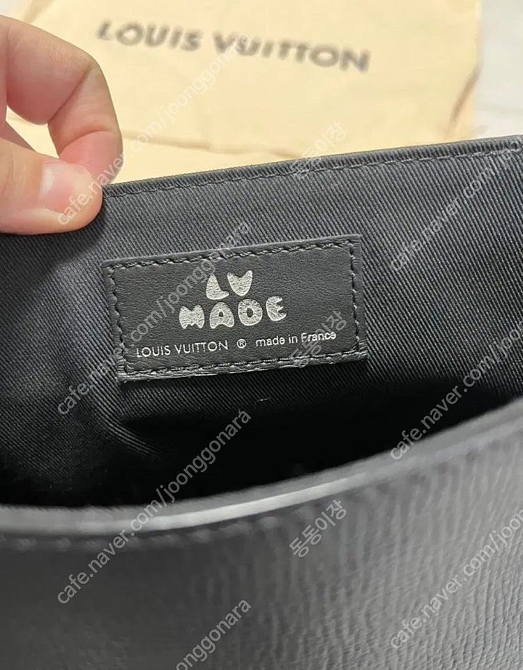 루이비통 X 니고 도쿄 한정판 베사체 블랙 모노그램 데님 크로스 겸 숄더 메신저백(M45971)--5