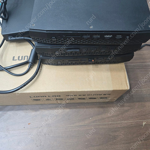 인텔 nuc NUC8i7HVK 하데스 캐년 팝니다