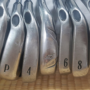 캘러웨이 Callaway X18 아이언_경량스틸 ns pro R 아이언set 7개저렴히 팝니다