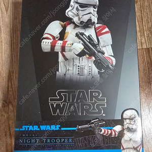 핫토이 나이트트루퍼 판매합니다