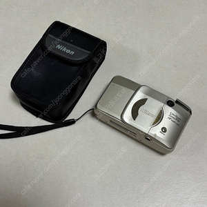 니콘 Lite Touch Zoom 70W 필름카메라