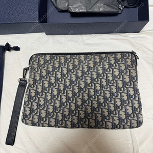 디올 아이패드 클러치 A4