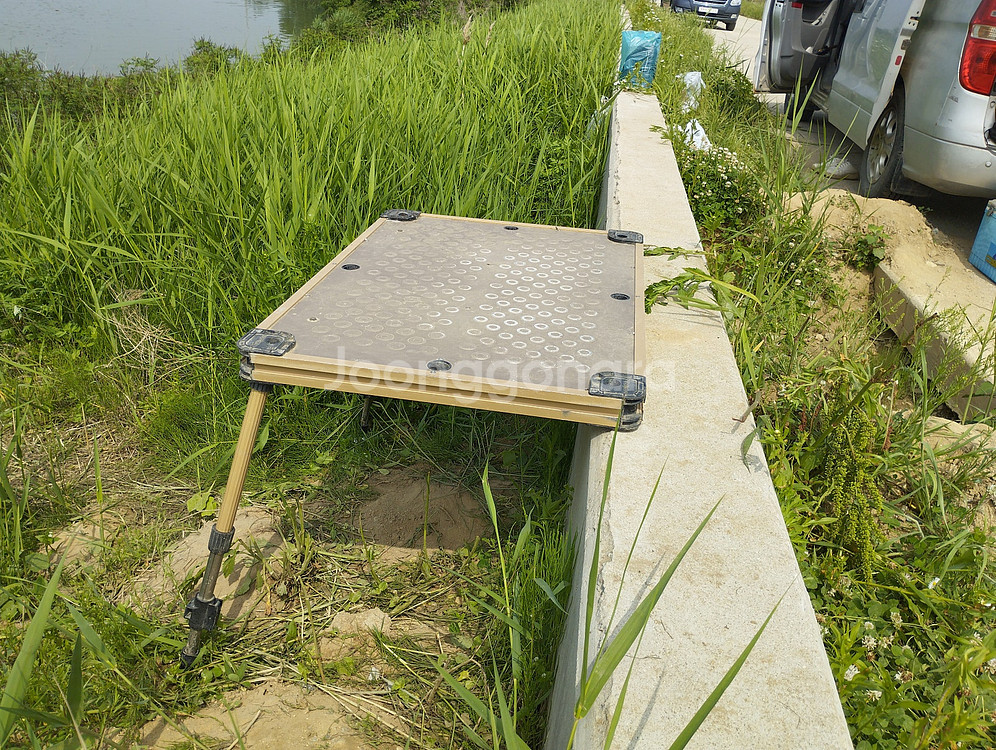 --- 달구벌 산업]달구벌 발판좌대[달구벌 산업 달구벌 발판좌대]1000x700 팝니다 -----2