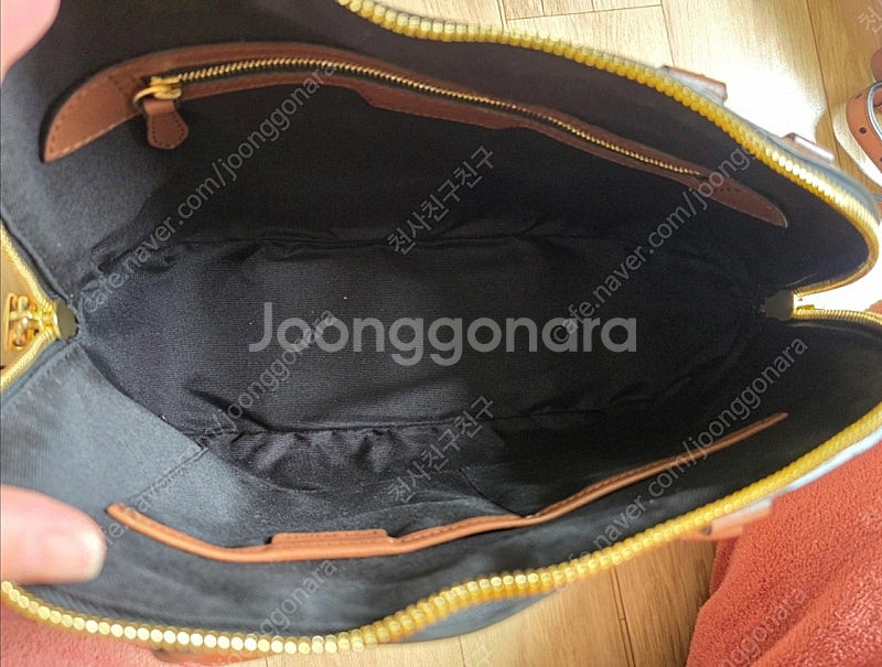 버버리 스몰 레더 오차드 브라운--3