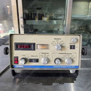중고 ORIEL Dectection System 7070 팝니다.