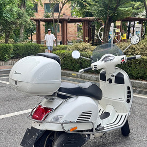 베스파gts300 낮은키로수39XX km 베스파