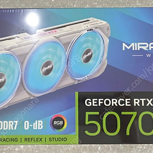 이엠텍 지포스 RTX 5070 미라클 화이트 D7 12GB 미개봉 새제품