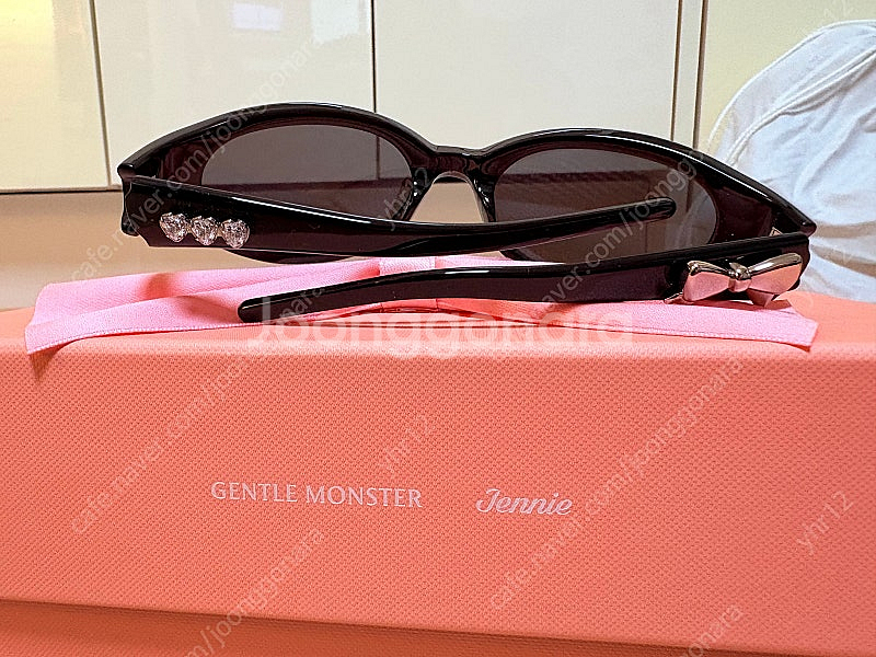 젠틀몬스터 제니콜라보 젠틀살롱 도넛번 선글라스 블랙 (1회 착용)--1
