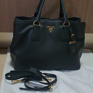 프라다 비텔로 숄더백