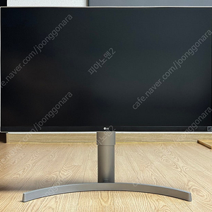 LG 27인치 4K UHD 모니터 (USB-C케이블 하나로 충전, 모니터 사용가능)
