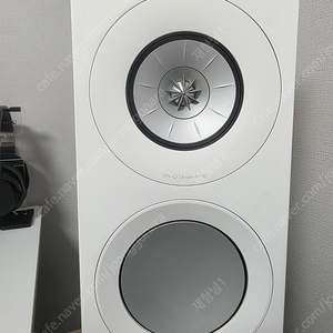 KEF R3 화이트 (meta 전버전) 판매합니다.
