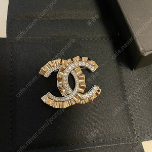 새상품) 샤넬 cc로고 큐빅금장브로치 ab6373, 샤넬브로치,