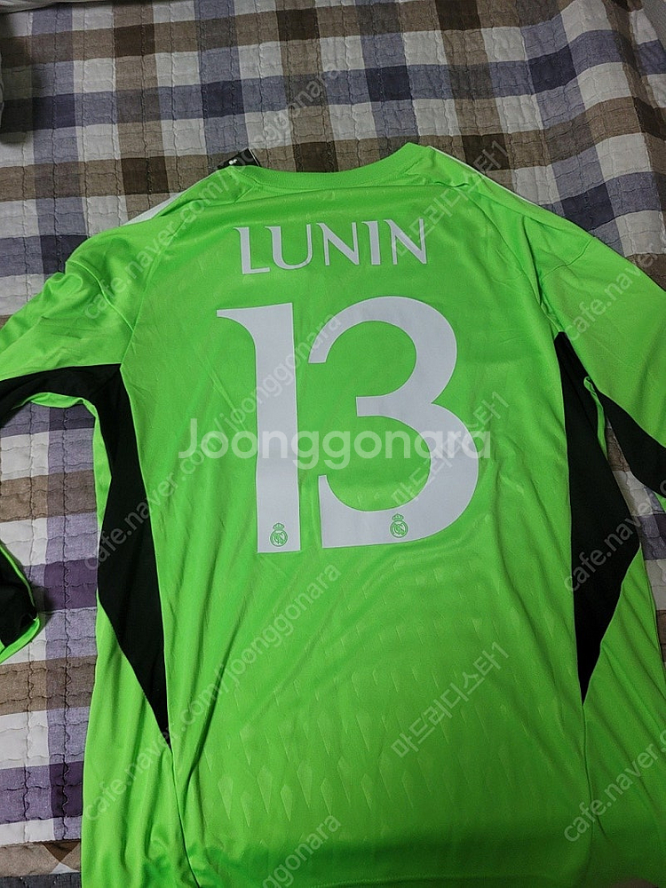 23-24 레알마드리드 골키퍼킷 레플리카(L) 긴팔 루닌 챔스 풀패치 판매합니다--1