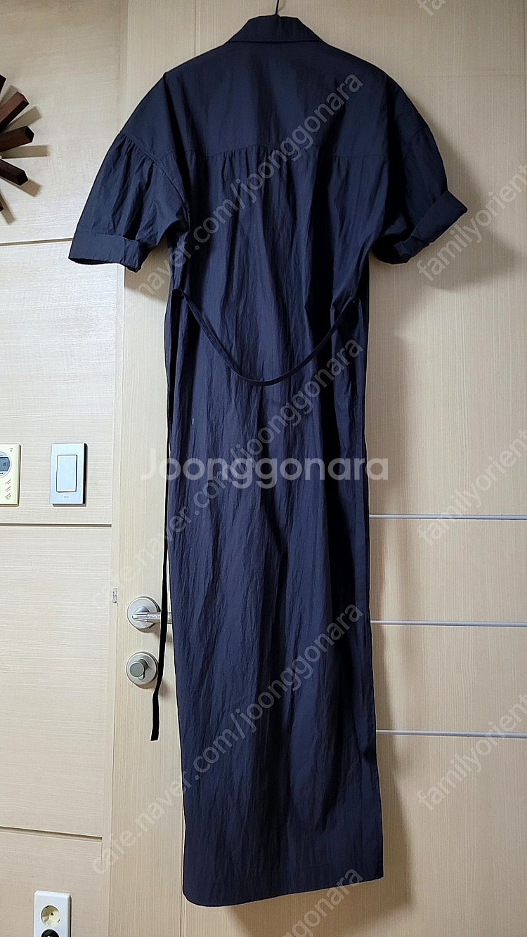 후왓웨어 리더블유 뉴트럴 셔츠원피스 차콜색 택채새상품--3