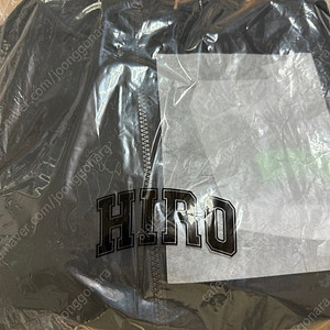 히로 블랭크 하이넥 후드 집업 블랙 150 브라운 140 드로잉 체커 티셔츠 150 더티진 블루 150