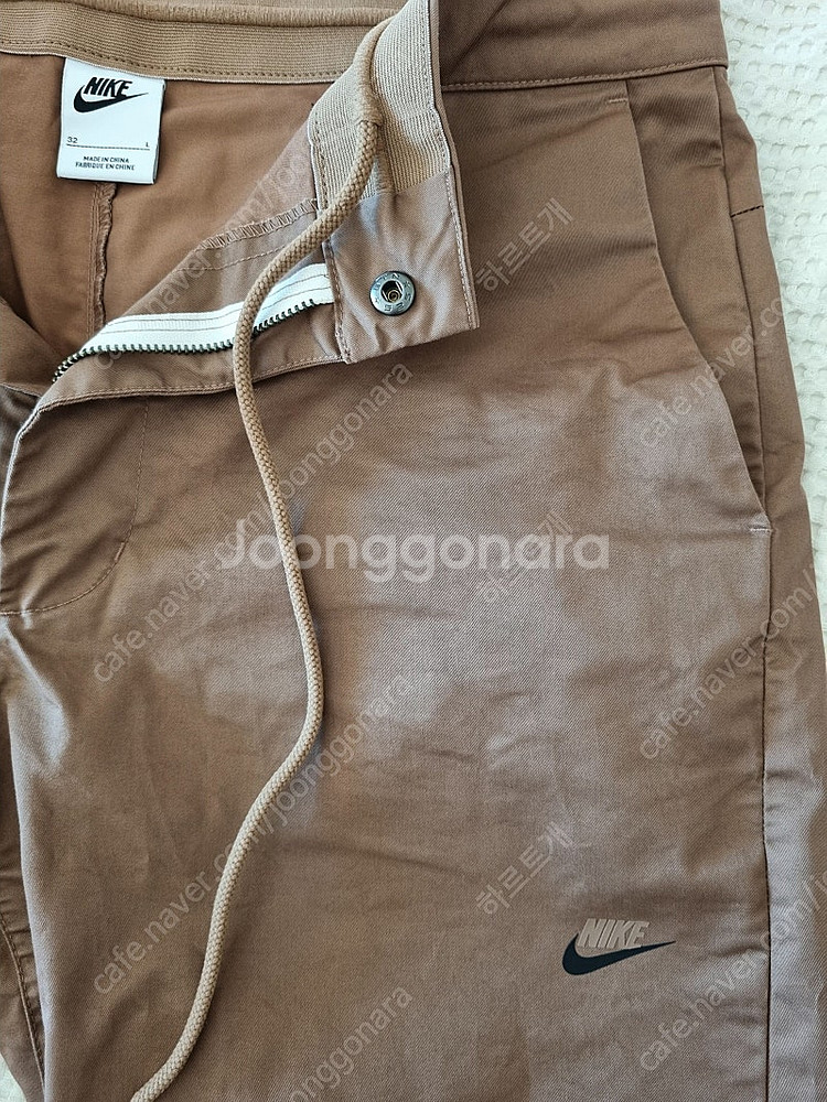 NIKE 나이키 스포츠 웨어 테이퍼드 핏 브라운 면바지...--4
