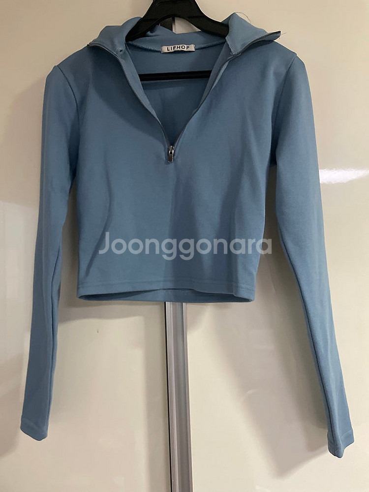 개당3000원 급처)스퀘어넥 긴팔티 크롭티 슬림티 등--0
