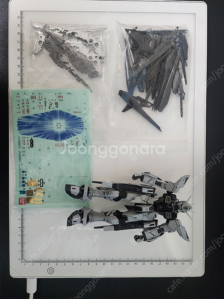 가조립 한정판 RG 3개 팝니다.--3