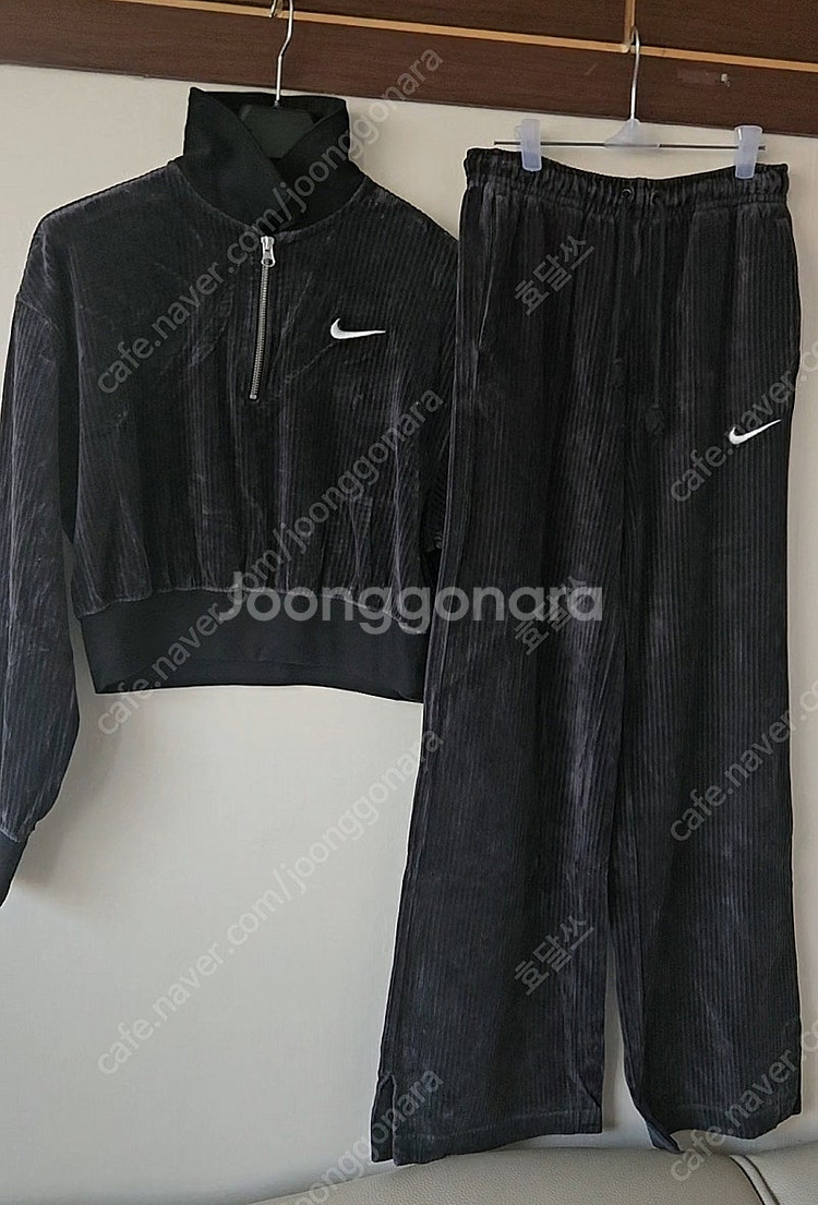 나이키 우먼 벨루어 쿼터집 상하의 세트--1