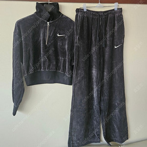 나이키 우먼 벨루어 쿼터집 상하의 세트