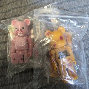 레고, 팝마트, 베어브릭, 플레이모빌, 아트토이 피규어 판매합니다.