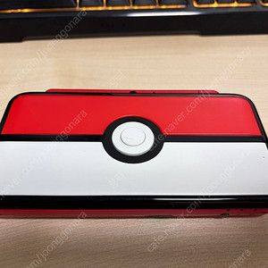 닌텐도 new 2ds xl 몬스터볼 에디션 거의 모든 게임 있음