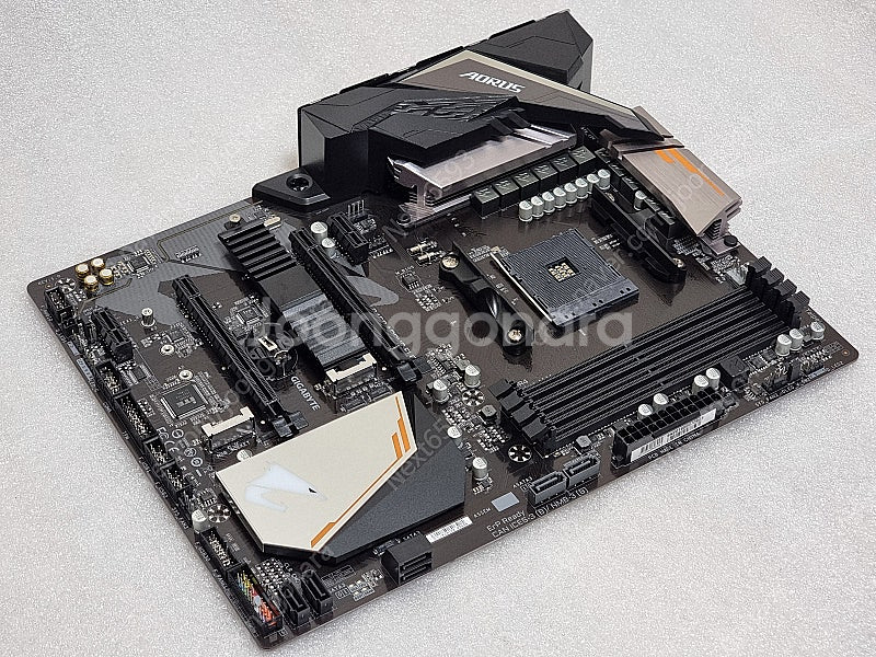 GIGABYTE B450 AORUS ELITE 팝니다.--0