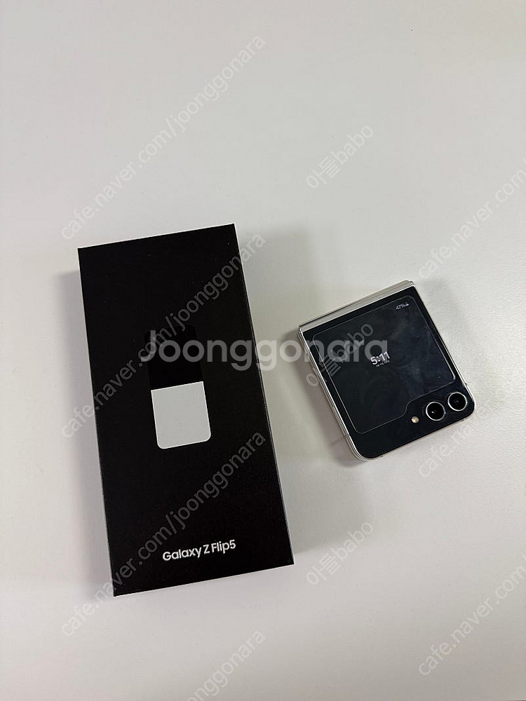 갤럭시 제트플립5 Z플립5 512기가 크림(풀박)--1