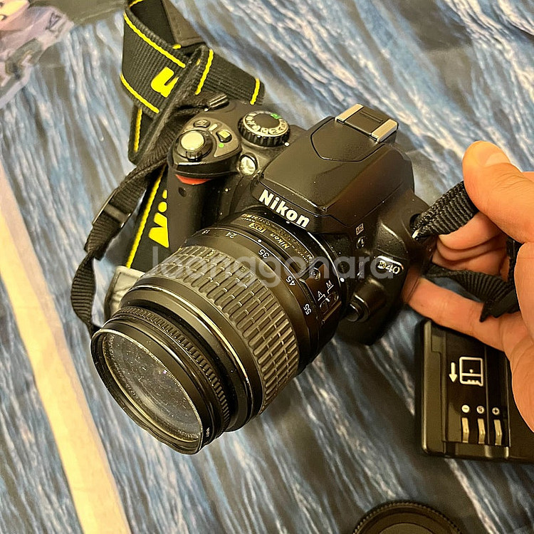 니콘 D40 + 55-200mm 렌즈 팝니다.--0