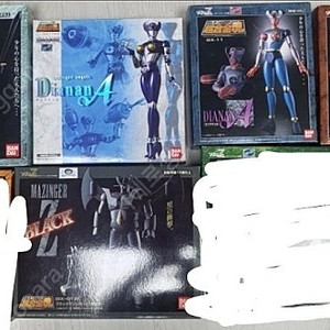 반다이 초합금혼 마징가 시리즈 피규어 총5개 - GX-02 그레이트 마징가 - GX-01B 마징가 Z 블랙 - GX-11MA 다이아나 A - GX-11 다이아나 A - GX-0