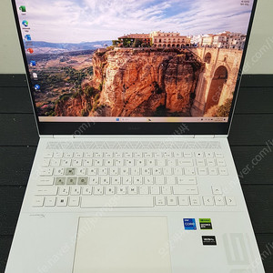 HP 오멘 16 슬림 u1028TX 32GB i7-14세대 512GB RTX 4050 풀구성